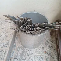 تعدادی  سیخ آلومینیومی