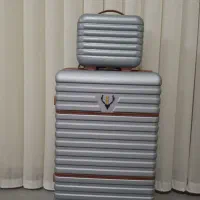 چمدان نشکن سایز بزرگ و چمدان لوازم آرایشی