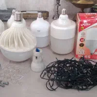 لامپ و پروژکتور