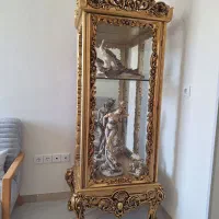 ویترین طلایی چوب راش