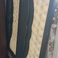 تخت ۲ نفره چوبی ، سالم ، فوری  فوری فروشی است