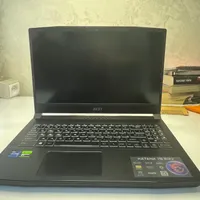 لپ تاپ msi با ست خودش