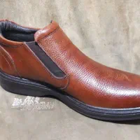 بوت تمام چرم گاوی فقط سایز 41 مانده دوجفت هست|کیف، کفش، کمربند|تبریز, |دیوار