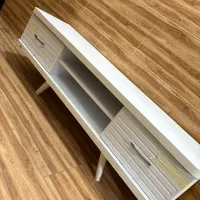 میز تلویزیون سفید