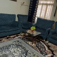 یک دست مبل هفت نفره با میز عسلی