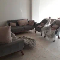 مبل صورتی طوسی هفت نفره|مبلمان خانگی و میز عسلی|تهران, حسن‌آباد|دیوار