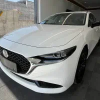 مزدا ۳ مدل ۲۰۲۵ سفید داخل مارون