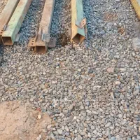 ۵عدد ستون صنعتی قوی باصفحه کف