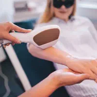 اپراتور لیزر