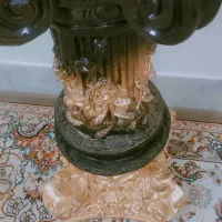 گل و گلدان وپایه بزرگ کنار سالنی بزرگ|صنایع دستی و سایر لوازم تزئینی|قم, کلهری|دیوار