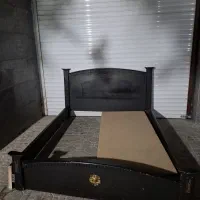 تخت دو نفره