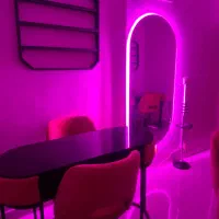 اجاره میز ناخن