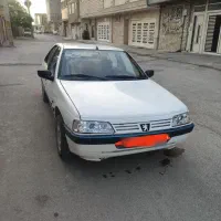 سواری روآ سالم و کارمندی