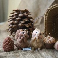 شمع تزئینی سنجاب،بلوط،کاج|صنایع دستی و سایر لوازم تزئینی|کرج, حصارک بالا|دیوار