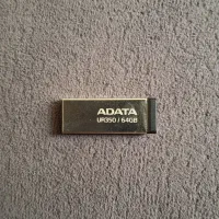 فلش 64 گیگ ADATA