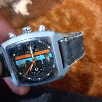 سلام یک ساعت موچی باارزش به مزایده میزارم|ساعت|نوشین شهر, |دیوار