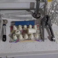 لوازم آشپزخانه با هم فروخته میشه