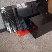 میز تلوزیون شیشه ای
