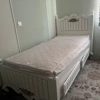 تخت خواب نوجوان