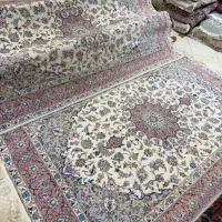 جفت فرش ۶ متری کرم پوست پیازی گل ابریشم دستباف|فرش|تهران, سعادتآباد|دیوار