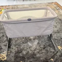 تخت کنار مادر برند چیکو‌اصل