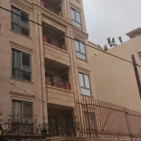 اپارتمان تک واحدی ۲۱۵ متر