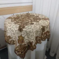 میز خاطره با رومیزی ساده وکارشده