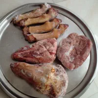کله پاچه تمیز گوسفند هست با آب جوش پاک کردم