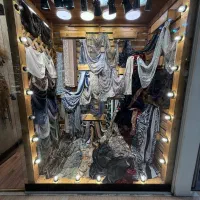 ویترین مغازه