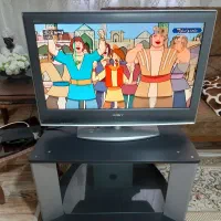 ال سی دی سونی با میز