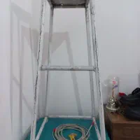 چهارپایه آهنی چهارپایه