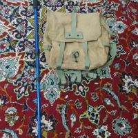 کوله پشتی و باتوم کوهنوردی