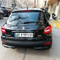 پژو ۲۰۷ سقف شیشه مدل ۴۰۲|خودرو سواری و وانت|مشهد, امام رضا (ع)|دیوار