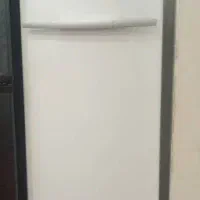 یک عدد یخچال وفریز و یک عدد یخچال