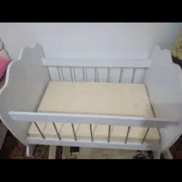 کریر وتخت نوزادی