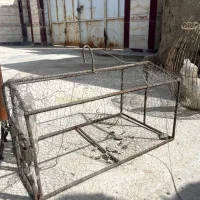 قفسه پرنده و دانخوری پرنده فلزی