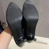 کفش مجلسی|کیف، کفش، کمربند|رشت, سعدی (تختی)|دیوار