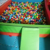 استخر توپ فومی بزرگ