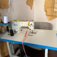 استخدام چرخ کار لباس شب و لباس عروس