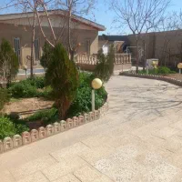 باغچه چهاردیواری