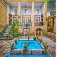 700متر-مستغلات-یک-جا-لوکیشن-بی-نظیر
