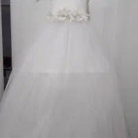 تعدادی لباس بچگانه دخترانه