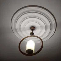 دو عدد لوستر سه شاخه و یک عدد تک شاخه|لوستر و چراغ آویز|بندر انزلی, سی متری|دیوار