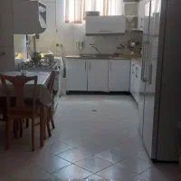 آپارتمان130متری،3خواب،سه نبش،طبقه اول