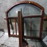 پنچره  کوچیک دو عدد