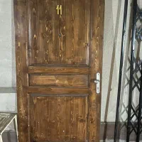 دو عدد درب واحد و حمام