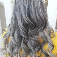 خدمات رنگ مو(فقط هزینه مواد)