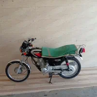 موتور سیکلت زمرد کویر ۱۵۰موتور تمیز کم کار