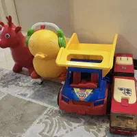 کامیون. جوجه. گوزن پرشی. اتوبوس بی آرتی