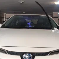 سنگ خوردگی و ترک خوردگی شیشه ماشین در محل اشعه uv